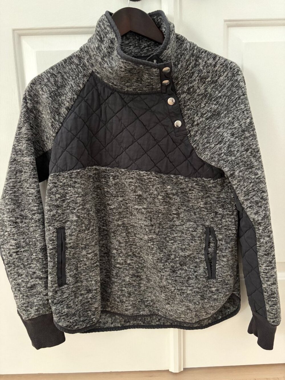 Abercrombie Fleece Pullover